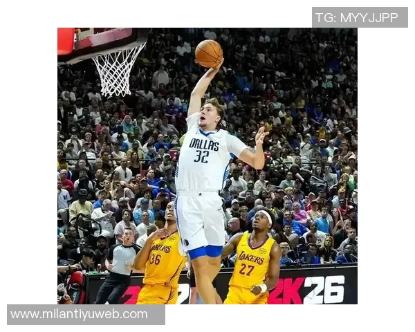 状元弗拉格表现不佳12投仅3中仅得10分7篮板6助攻2抢断1盖帽令人失望