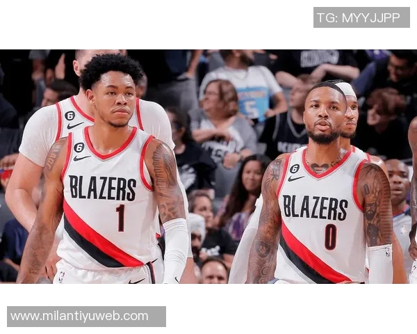 豪泽赞安芬尼西蒙斯状态火热期待他在场上大展身手