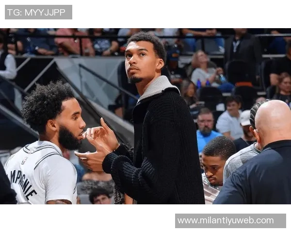 浓眉因左小腿拉伤连续缺席14场比赛今晚无法出战球队对决